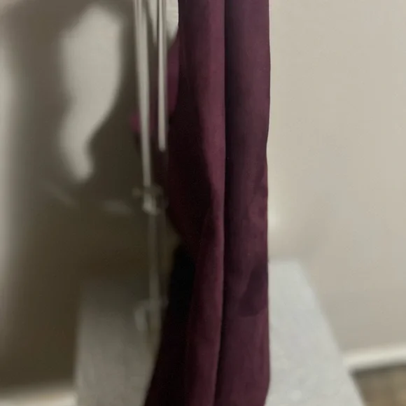 Banana Republic faux suede hobo slouchy tote NWT BURGUNDY LARGE - Picture 6 of 11